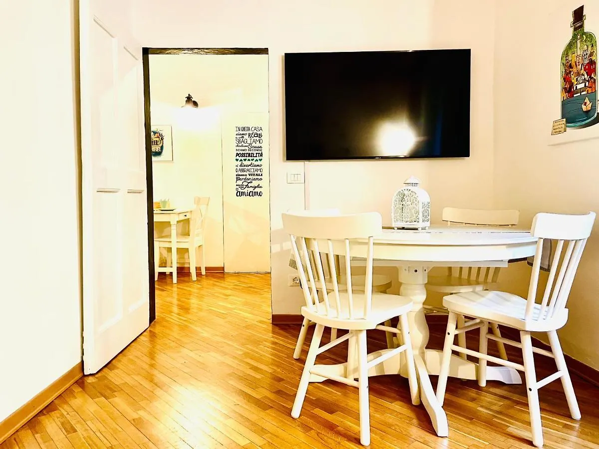 Neve 9, La Tua Casa Nel Cuore Di Genova Apartment Italy